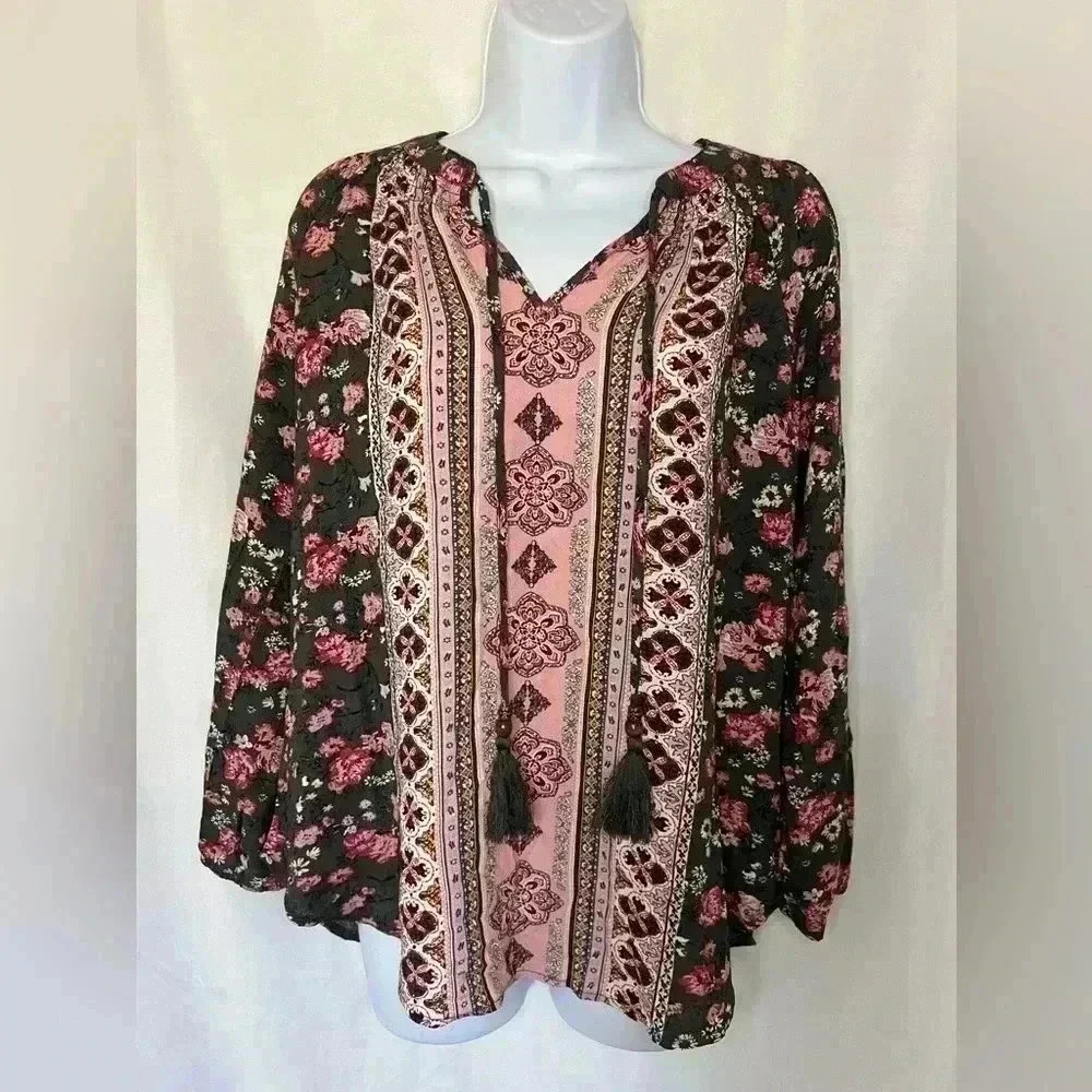 Mason & Belle Casey Tassel Detail Floral Boho top, size small, BNWT